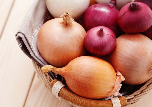 صبحانه بهاری با سوپ گیاهی صبحانه بهاری با سوپ گیاهی