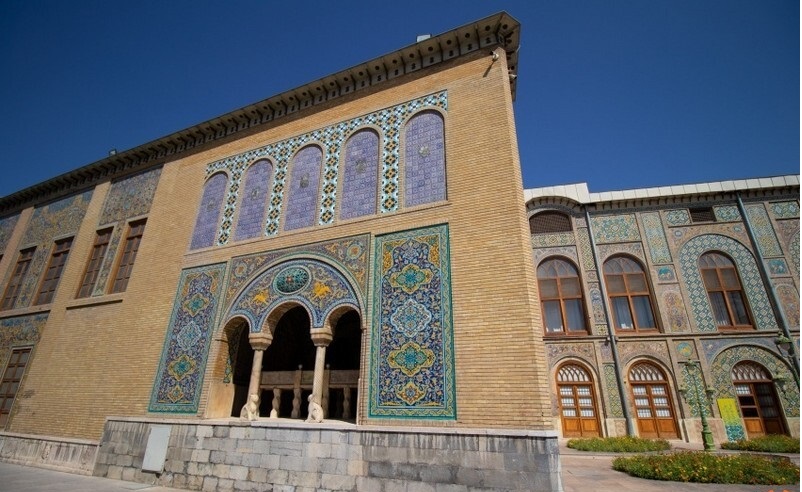 کاخ گلستان و ماجرای استخوان کریمخان