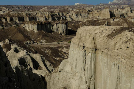 کوه‌های مریخی چابهار؛ پدیده طبیعی شگفت انگیز