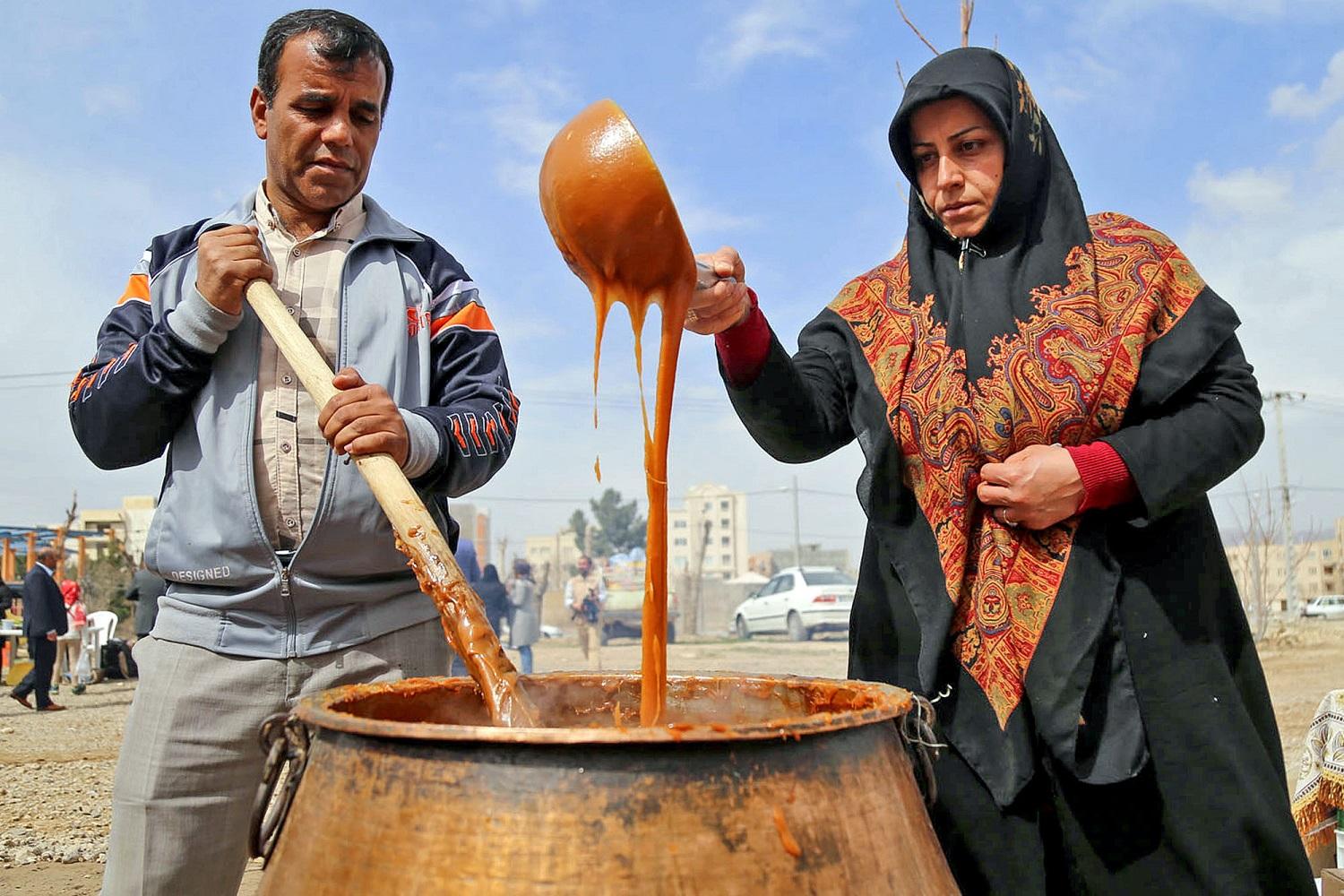 برگزاری هشتمین جشنواره سمنو در درق