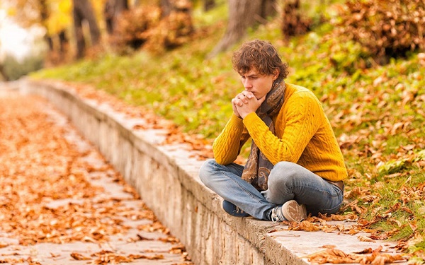 ۴ دلیلی که شما را دچار افسردگی پاییزی میکند ۴ دلیلی که شما را دچار افسردگی پاییزی میکند