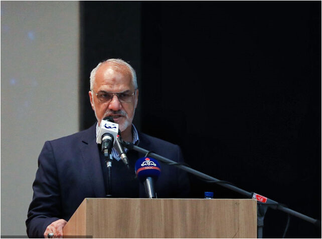 تاکید استاندار خوزستان بر رفع موانع تولیدکنندگان صنعت نفت تاکید استاندار خوزستان بر رفع موانع تولیدکنندگان صنعت نفت