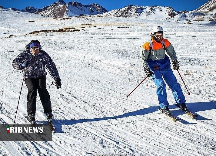 آلوارس پیست‌کوبی می‌شود