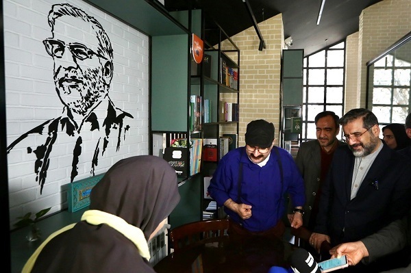 کتابخانه تمام الکترونیک، گام نخست فضای دیجیتال کتابخانهای است کتابخانه تمام الکترونیک، گام نخست فضای دیجیتال کتابخانهای است