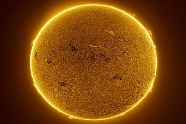 گاه گشتی (تایم لپسی) دیدنی از سطح خورشید گاه گشتی (تایم لپسی) دیدنی از سطح خورشید