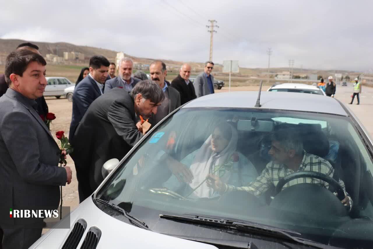 استقبال استاندار خراسان شمالی، از مسافران نوروزی