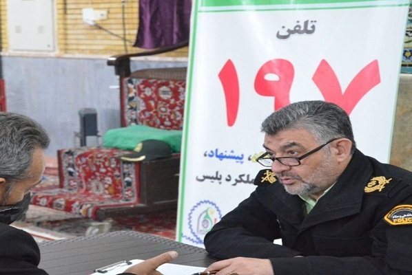 فرمانده انتظامی خوزستان با اهالی شهرک آغاجری اهواز دیدار میکند فرمانده انتظامی خوزستان با اهالی شهرک آغاجری اهواز دیدار میکند