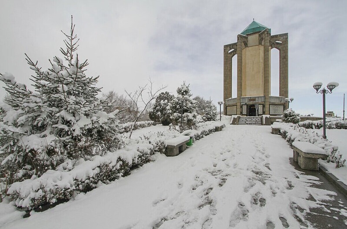 بارش برف در همدان