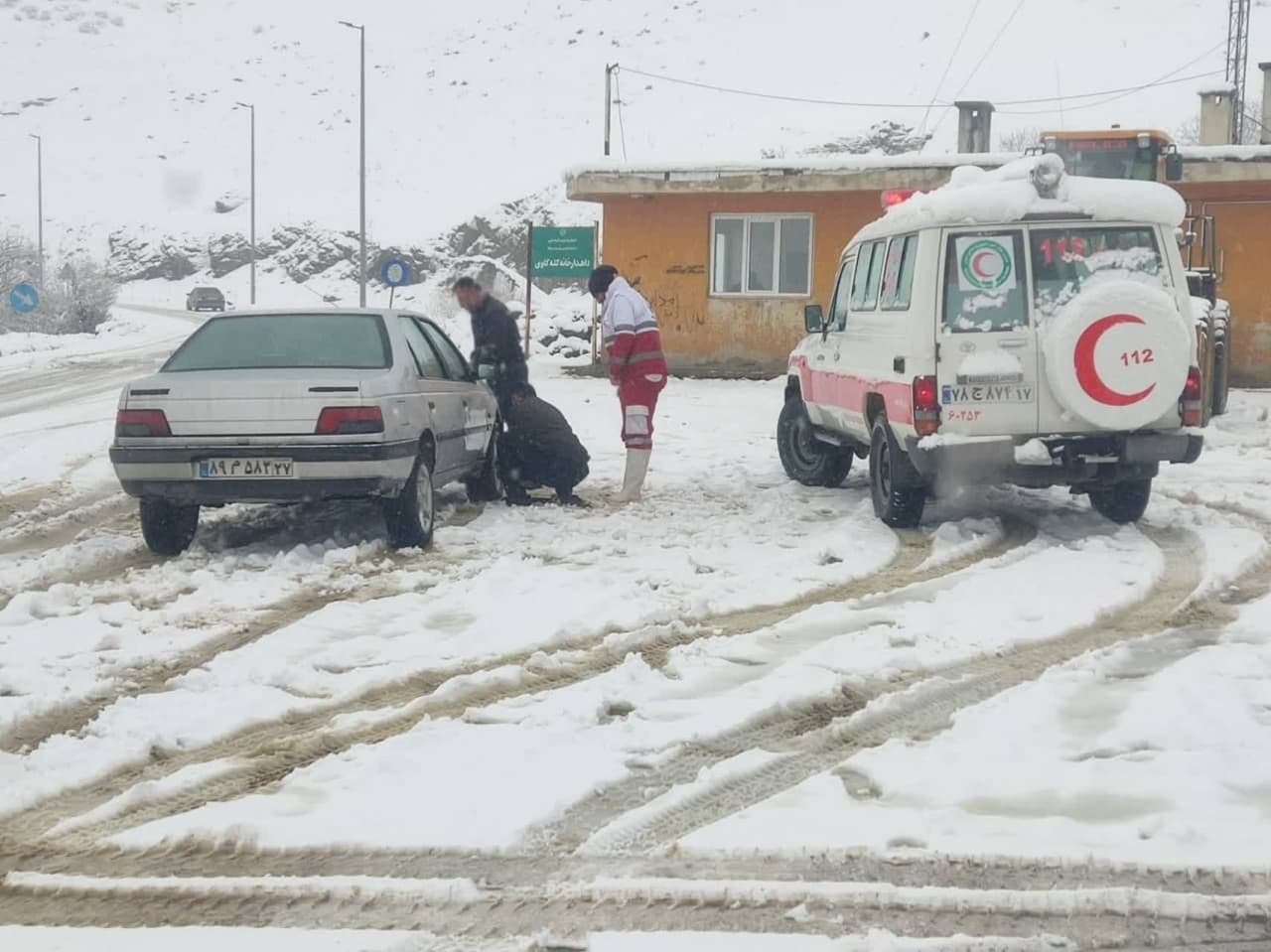 تداوم بارش برف در آذربایجان‌غربی