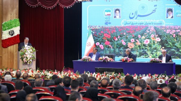 عبور از چالش‌ها با اجرای دقیق سیاست‌ها ممکن است