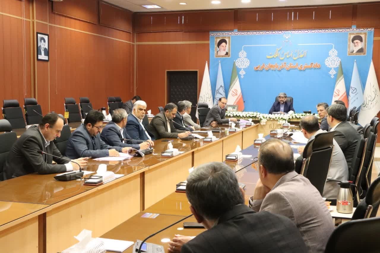 حل مشکل ۹ واحد تولیدی با تصمیمات و مصوبات کمیته و فراهم شدن زمینه یا بقای اشتغال بیش از ۷۰۰ نفر حل مشکل ۹ واحد تولیدی با تصمیمات و مصوبات کمیته و فراهم شدن زمینه یا بقای اشتغال بیش از ۷۰۰ نفر