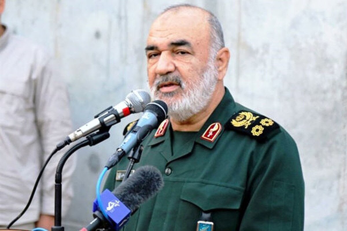 همسر شهید «صیاد شیرازی» در ثواب جهاد او شریک است همسر شهید «صیاد شیرازی» در ثواب جهاد او شریک است