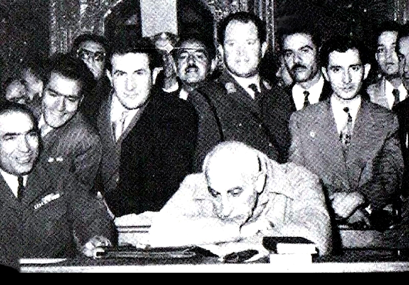 کودتای ۲۸ مرداد سال ۱۳۳۲ و آغاز استعمار آمریکا در ایران کودتای ۲۸ مرداد سال ۱۳۳۲ و آغاز استعمار آمریکا در ایران