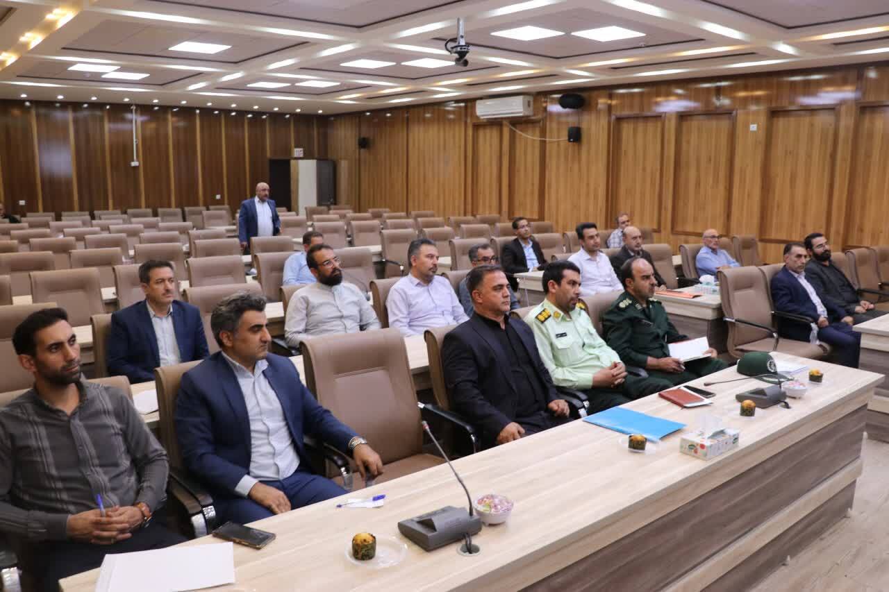 مدیران در خدمت به مردم درگیر بروکراسی اداری نشوند