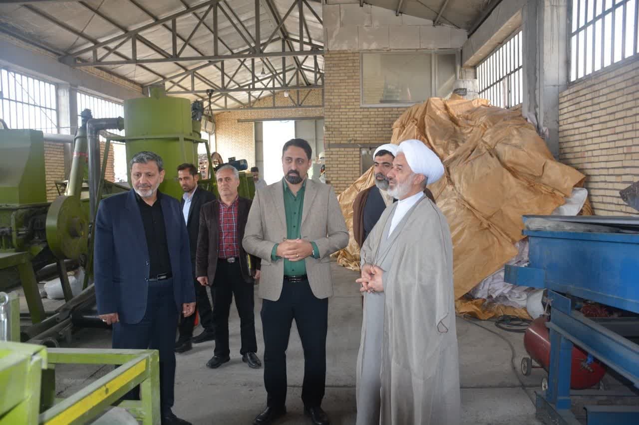 دستگاه قضا از سرمایه گذاران و کارآفرینان حمایت میکند دستگاه قضا از سرمایه گذاران و کارآفرینان حمایت میکند