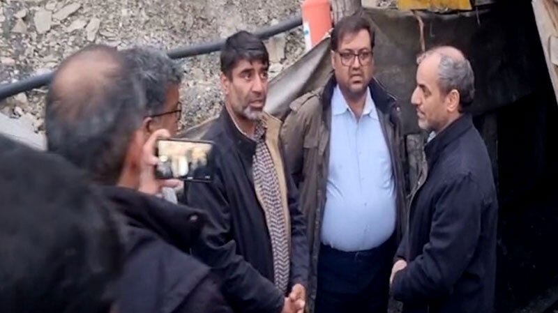 سفر وزیر صمت به محل حادثه گازگرفتگی معدن کاران در دامغان سفر وزیر صمت به محل حادثه گازگرفتگی معدن کاران در دامغان