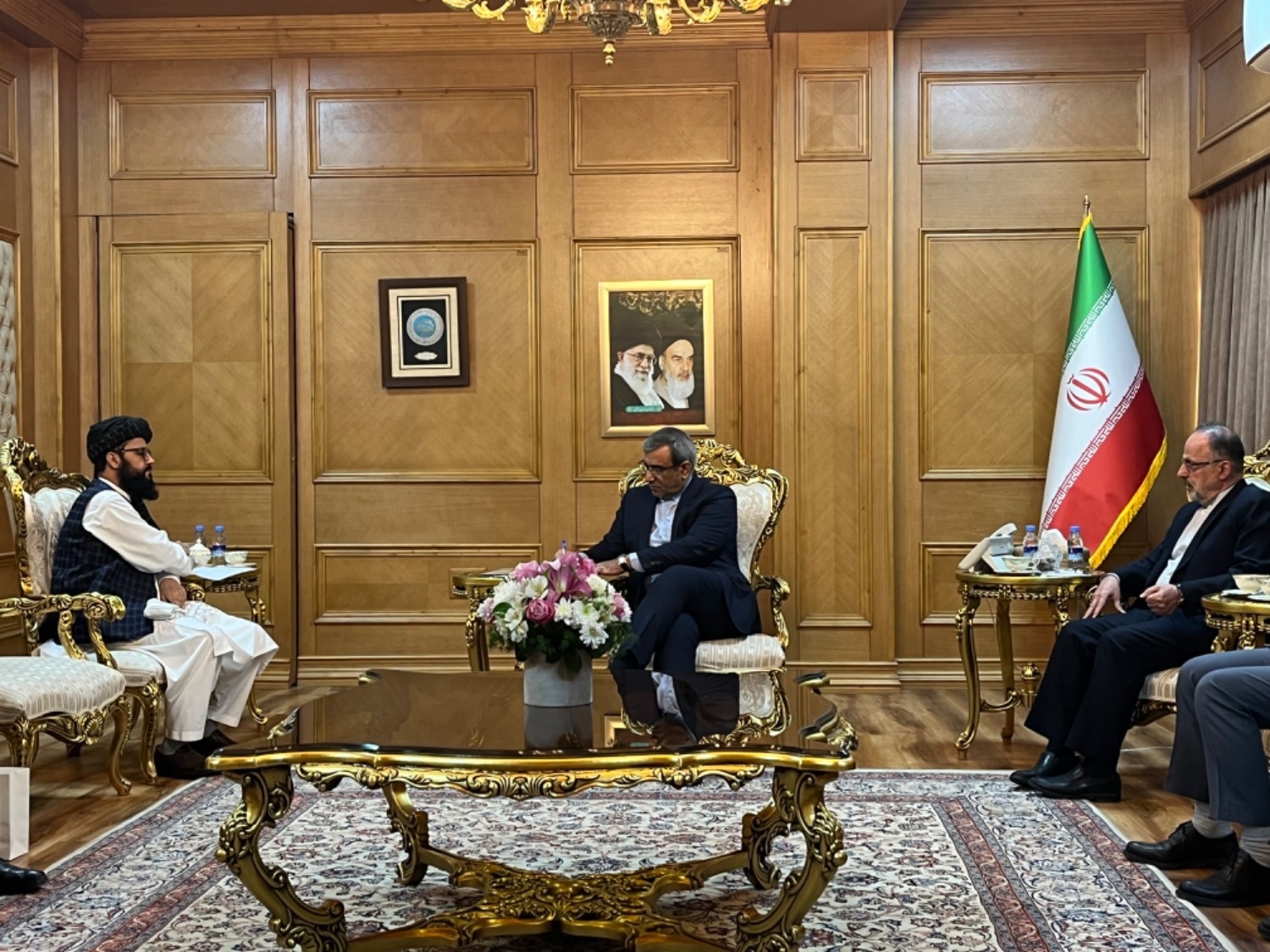 تاکید استاندار خراسان رضوی بر ایجاد توازن اقتصادی با افغانستان تاکید استاندار خراسان رضوی بر ایجاد توازن اقتصادی با افغانستان