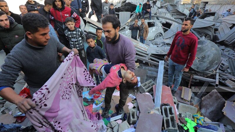 شمار شهدا در غزه به ۵۱ هزار و ۲۴۰ نفر رسید شمار شهدا در غزه به ۵۱ هزار و ۲۴۰ نفر رسید