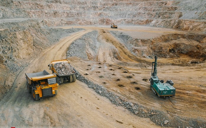 اشتغالزایی بیش از هزار و ۶۰۰ نفر در معادن خراسان شمالی