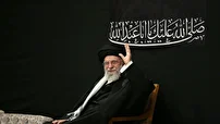 بازتاب گسترده حضور رهبر انقلاب در شب عاشورا