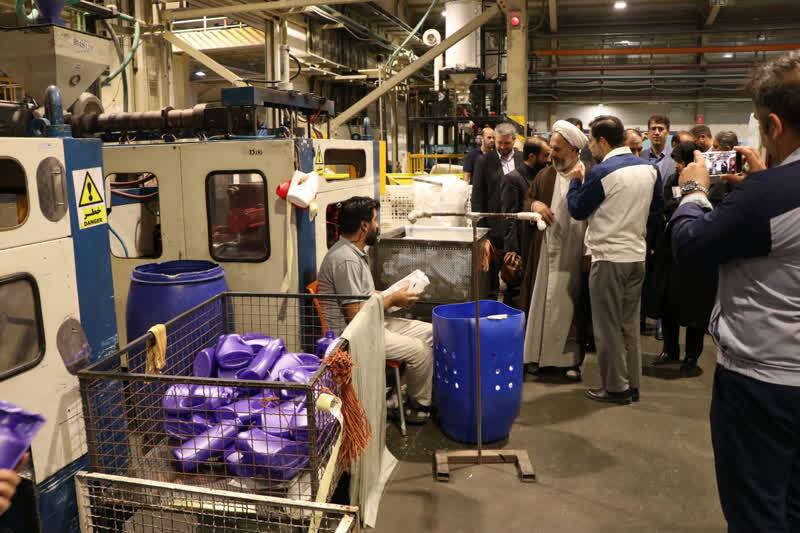 رسالت مهم ستاد اقتصاد مقاومتی تلاش برای رفع موانع و مشکلات واحد‌های تولیدی است