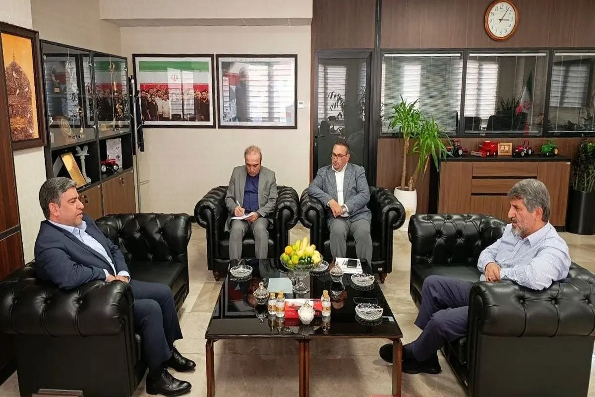 دیدار استاندار اردبیل با هلدینگ های اقتصادی برای جذب سرمایه گذار
