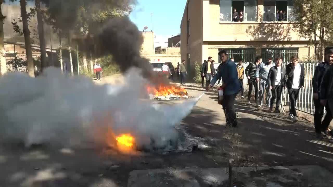 برگزاری رزمایش زلزله و  آتش‌سوزی در فضای آموزشی در خوی