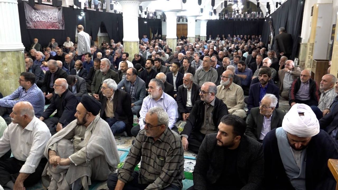 تبیین ابعاد تسخیر لانه جاسوسی آمریکا و گرامیداشت شهدای ۲۲ آبان سال ۵۷ لاهیجان تبیین ابعاد تسخیر لانه جاسوسی آمریکا و گرامیداشت شهدای ۲۲ آبان سال ۵۷ لاهیجان