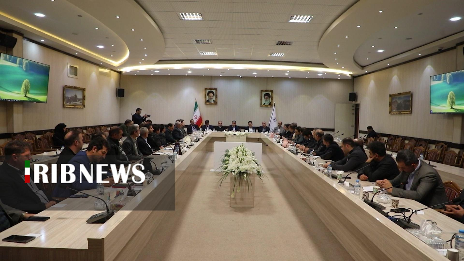 تخصیص تسهیلات مالی به اصناف اردبیل برای تقویت رونق اقتصادی تخصیص تسهیلات مالی به اصناف اردبیل برای تقویت رونق اقتصادی