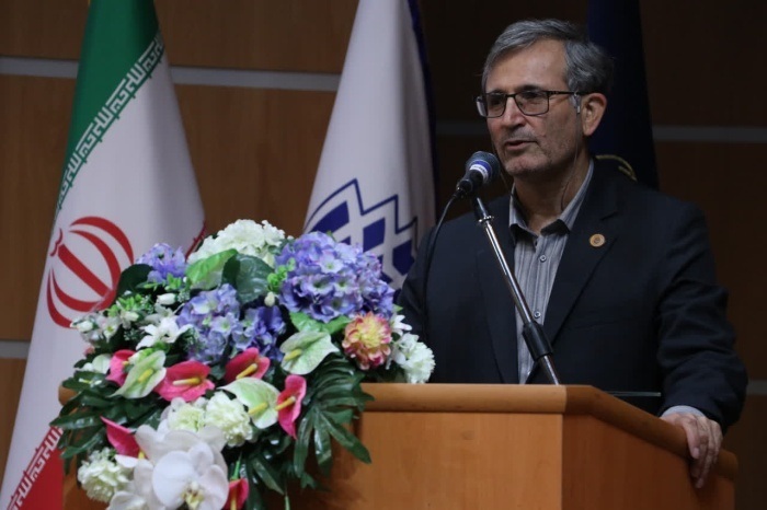 ضرورت بازنگری در رشتههای دانشگاهی و نیاز بازار کار ضرورت بازنگری در رشتههای دانشگاهی و نیاز بازار کار