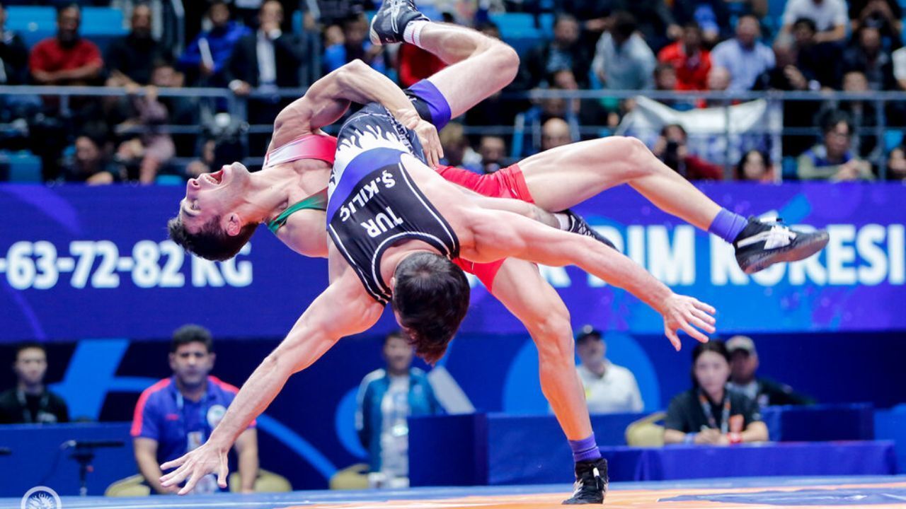 چهار هزار کشتی گیر در زنجان بیمه شده‌اند