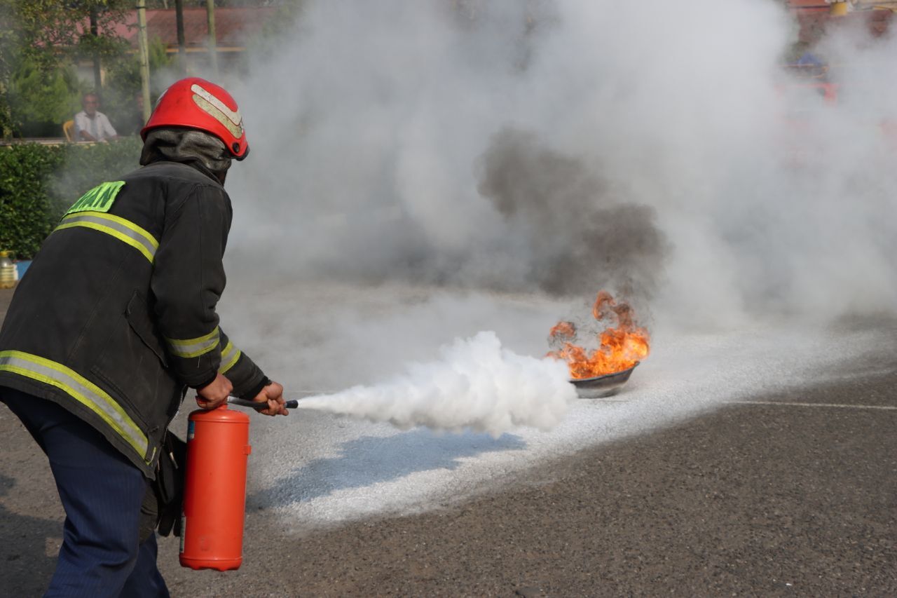 برگزاری دوره آموزش ایمنی و آتش نشانی برای کارکنان آسایشگاه معلولین رشت برگزاری دوره آموزش ایمنی و آتش نشانی برای کارکنان آسایشگاه معلولین رشت