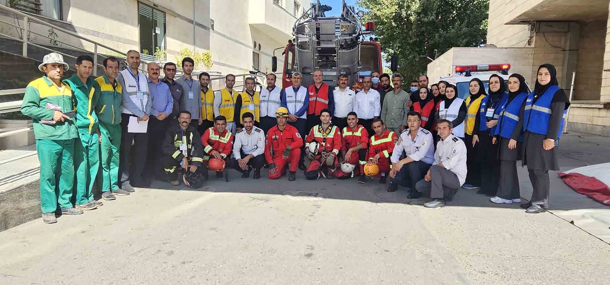 برگزاری مانور اطفاء حریق در بیمارستان امام خمینی (ره) آباده