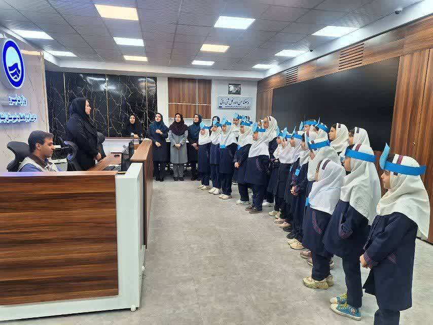 آشنایی دانش آموزان نیشابوری با فرایند تولید آب شرب