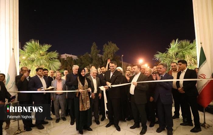 افتتاح طرح‌های نوین گردشگری و در هفته کیش