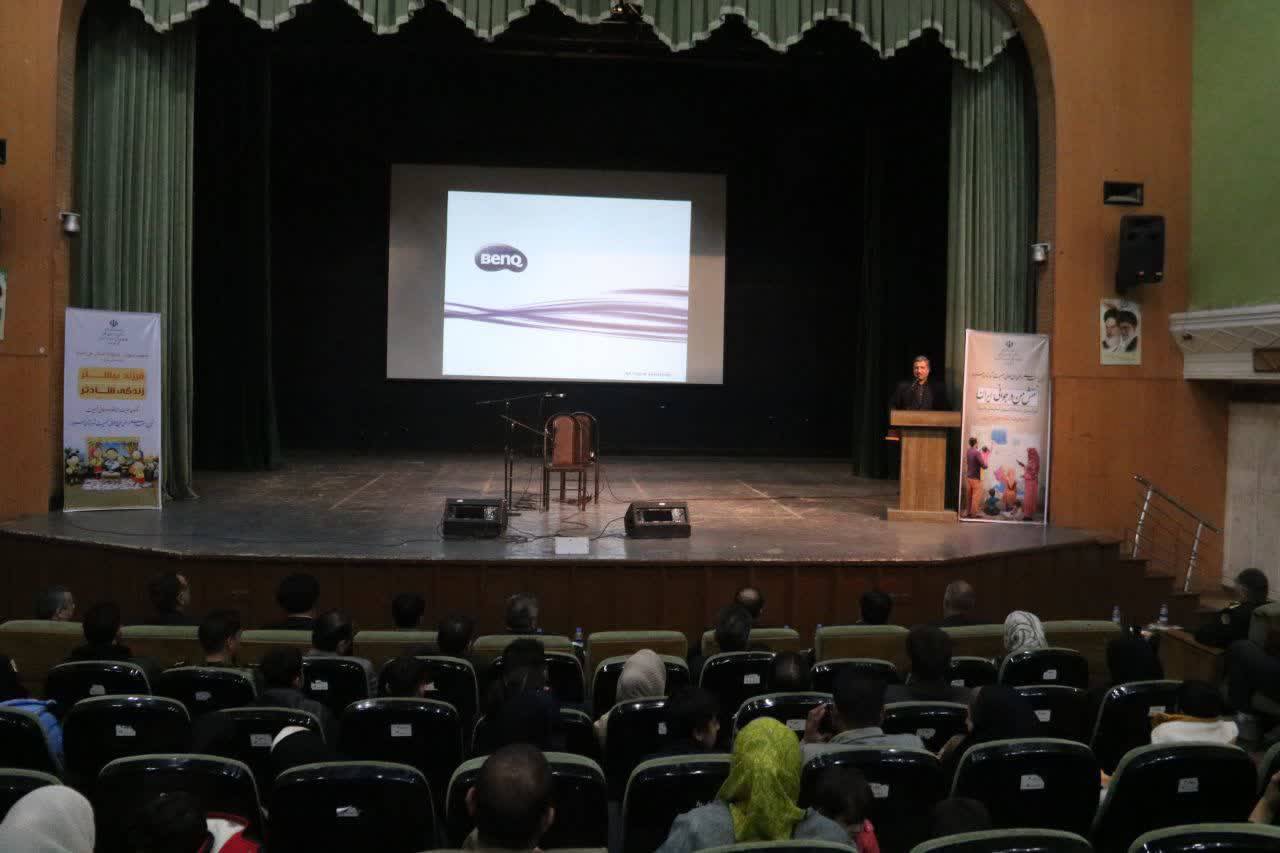 تحویل زمین‌های طرح جوانی جمعیت به متقاضیان در سبزوار