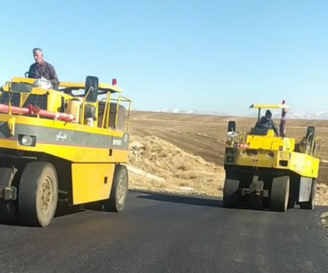 راه ارتباطی روستای بیوکبلاغ بخش نختالو باروق آسفالت شد راه ارتباطی روستای بیوکبلاغ بخش نختالو باروق آسفالت شد