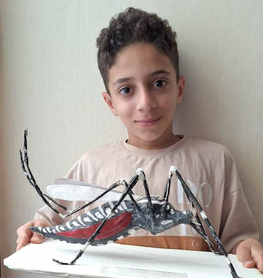 درخشش دانش آموز سیاهکلی در مسابقات کاردستی کشور