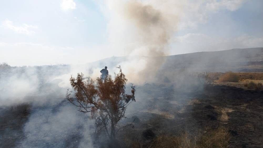 مهار آتش‌سوزی در حریم پارک ملی دریاچه ارومیه