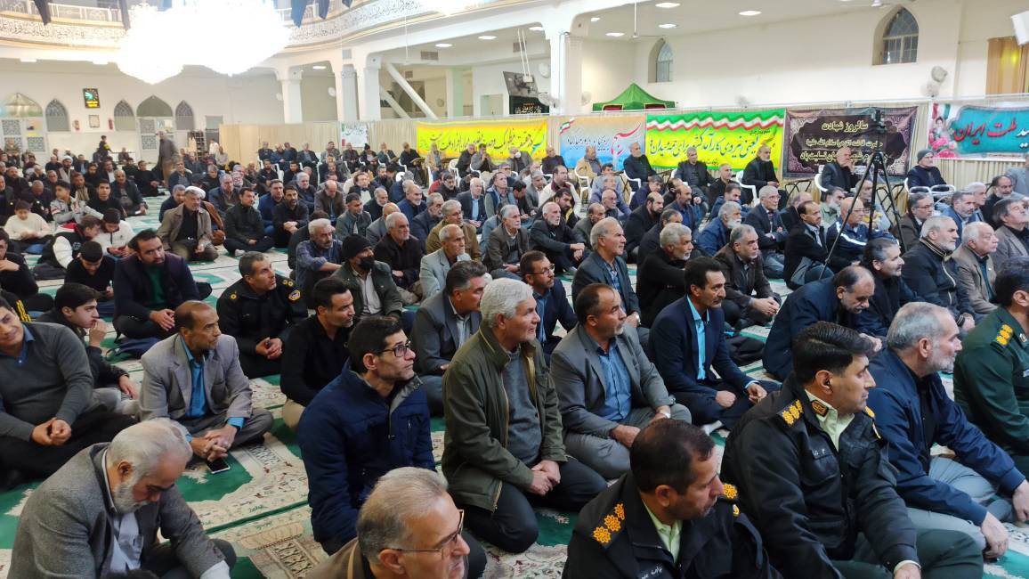 برگزاری همایش جهاد تبیین در آباده برگزاری همایش جهاد تبیین در آباده