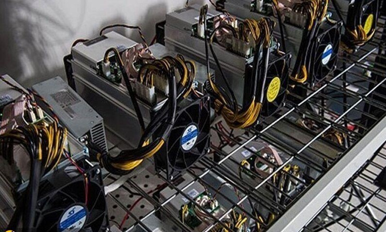 خاموشی ماینرهای قاچاق در مهاباد خاموشی ماینرهای قاچاق در مهاباد