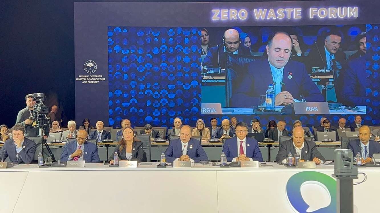 وزیر جهاد : تعهد کنیم هیچ آب و غذایی هدر نرود