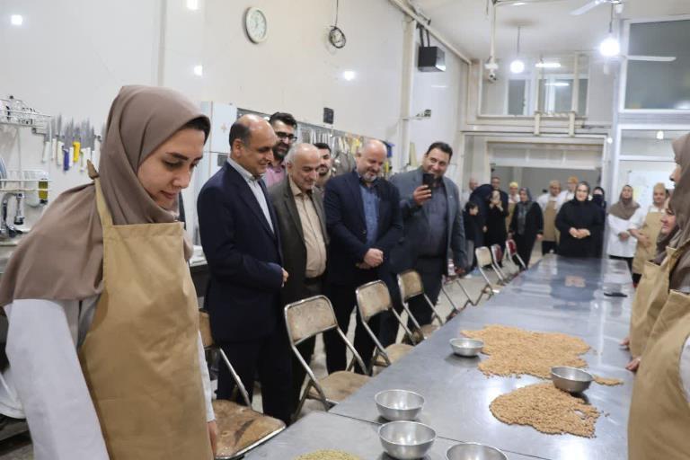 ضرورت حمایت از واحدهای تولیدی کوچک و متوسط ضرورت حمایت از واحدهای تولیدی کوچک و متوسط