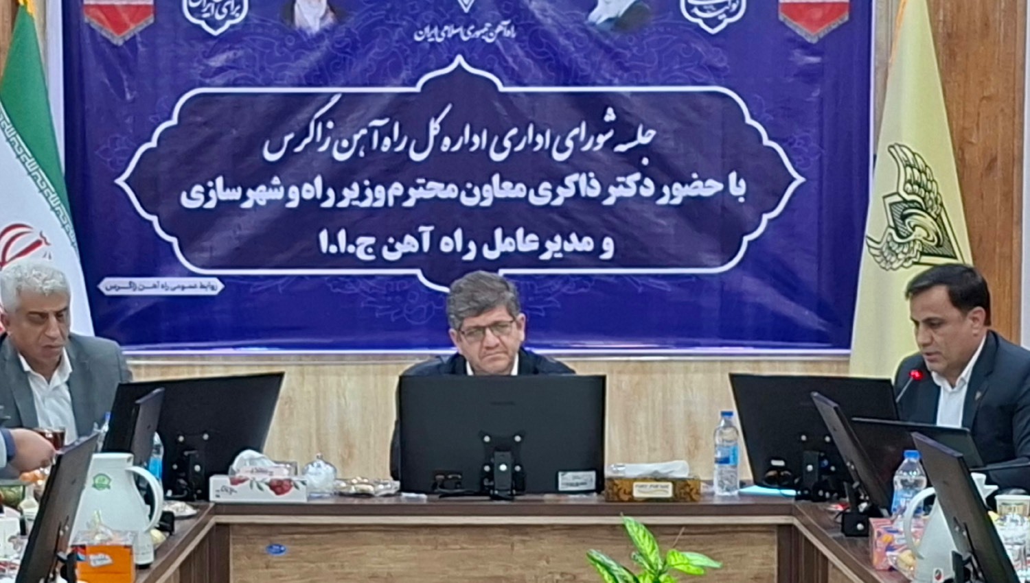 افزایش ۲۵ درصدی سهم بار ریلی از بندر تا پایان برنامه هفتم افزایش ۲۵ درصدی سهم بار ریلی از بندر تا پایان برنامه هفتم