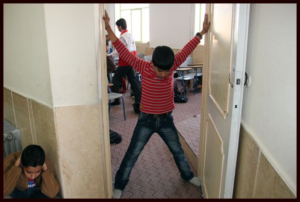 برگزاری مانور سراسری زلزله و ایمنی در مدارس خاتم برگزاری مانور سراسری زلزله و ایمنی در مدارس خاتم