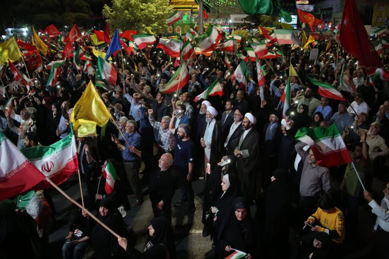 پرچمداری مستمر؛ جلوهای کمنظیر از همبستگی ملی در دیار علویان پرچمداری مستمر؛ جلوهای کمنظیر از همبستگی ملی در دیار علویان