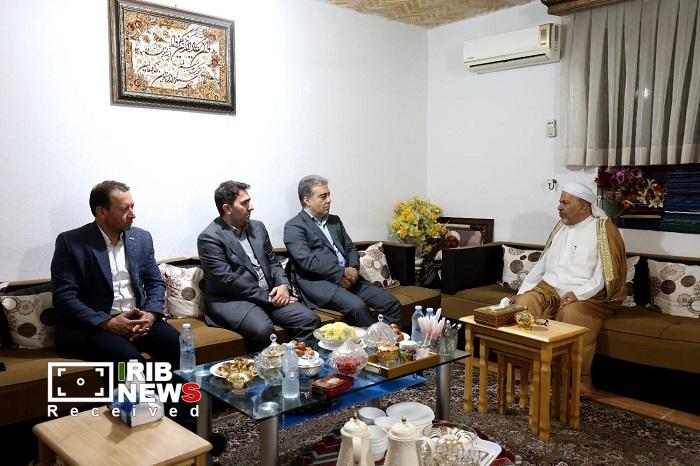 قدردانی امام جمعه اهل سنت کیش از رویکرد تعاملی و حضور میدانی مسئولان قدردانی امام جمعه اهل سنت کیش از رویکرد تعاملی و حضور میدانی مسئولان