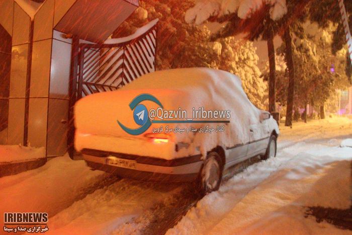 بارش برف در آبيک استان قزوين