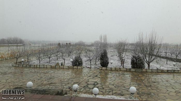 بارش برف در آستانه اراک