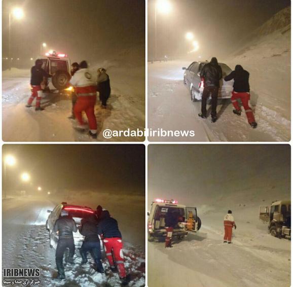 امدادرساني به مسافران گرفتار در برف شهرستان نير اردبيل